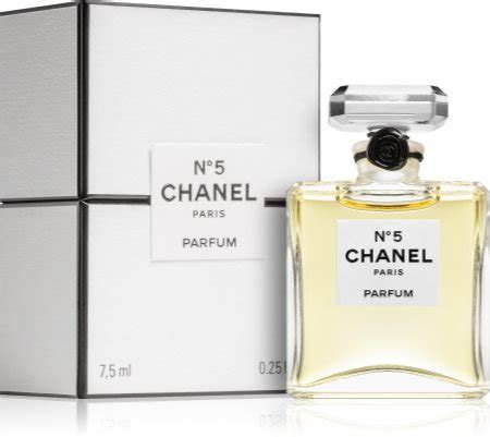 Chanel N°5 tuoksu naisille .